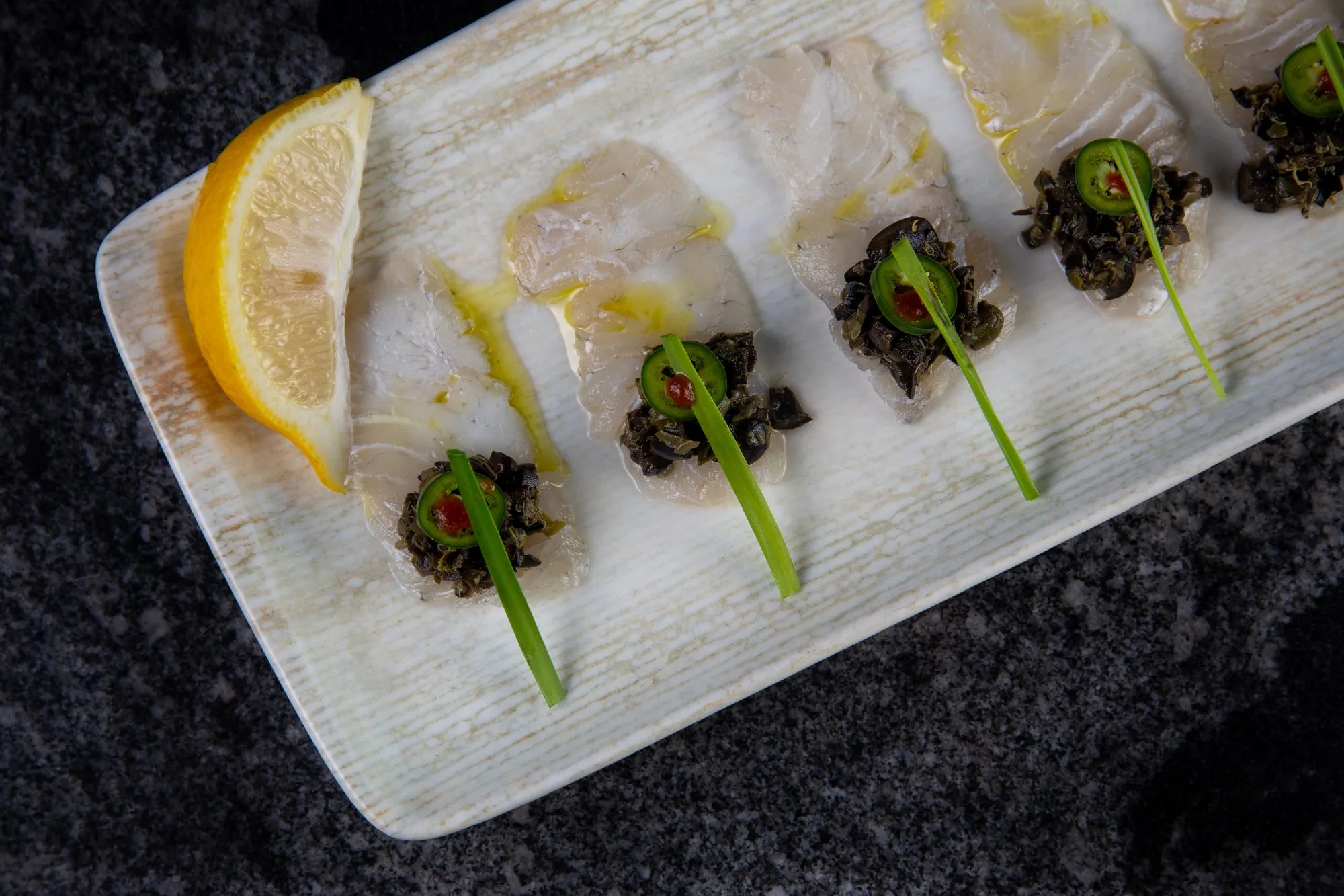 Entrada de mariscos con limón