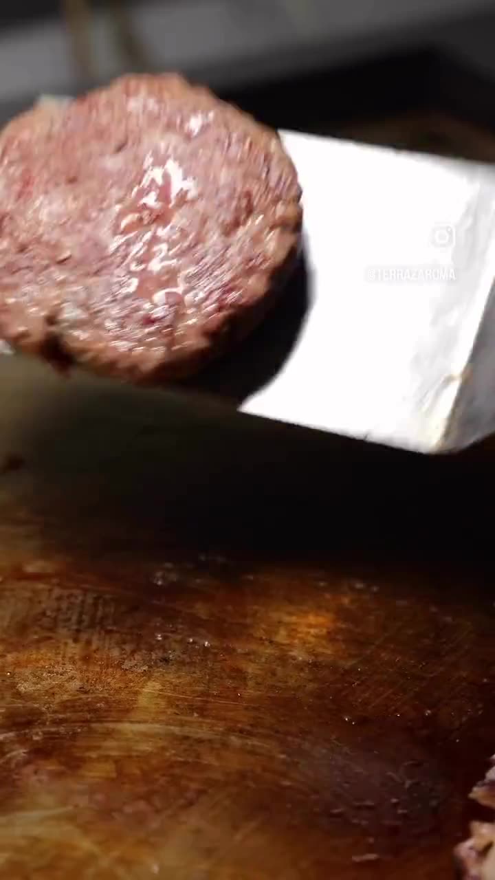 Video de carne a la parrilla